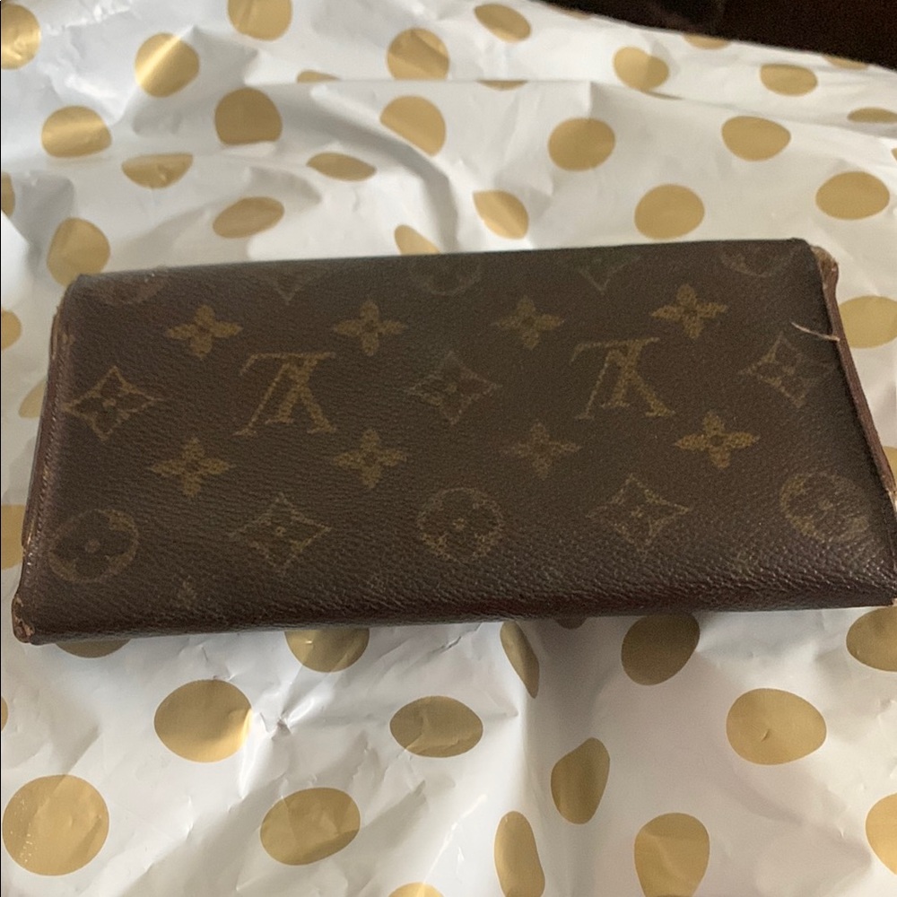 Authentic Vintage Louis Vuitton Brown Monogram Wallet - Picture 9 of 12